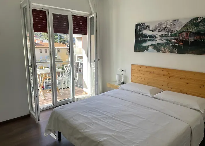 Nest & Relax 게스트하우스 4*